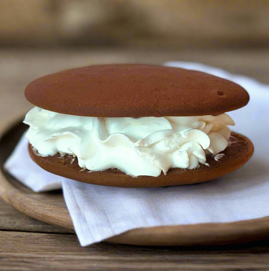 Classic Chocolate and Vanilla Whoopie Pie